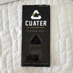 NWT Cuater by Travis Mathew Black Gloves golf glove